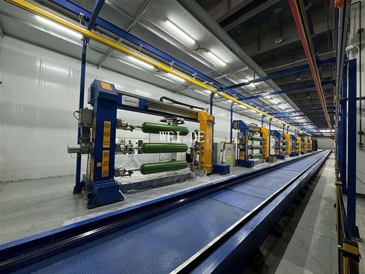 Pressure Cylinder Winding Machine